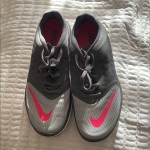 Nike fitsole tennis shoes